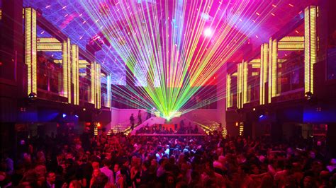 15 Best Clubs In The Us For A Night Of Pure Fun