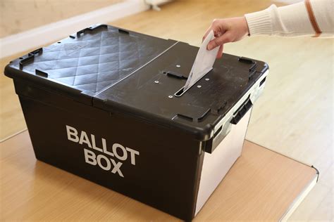 4 How Do I Vote In A Polling Station South Oxfordshire District Council