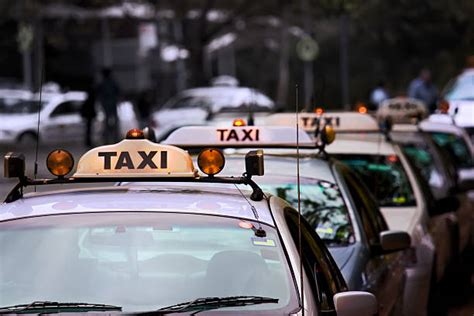 60 Taxi Rank Queue Stock Photos Pictures Royalty Free Images Istock