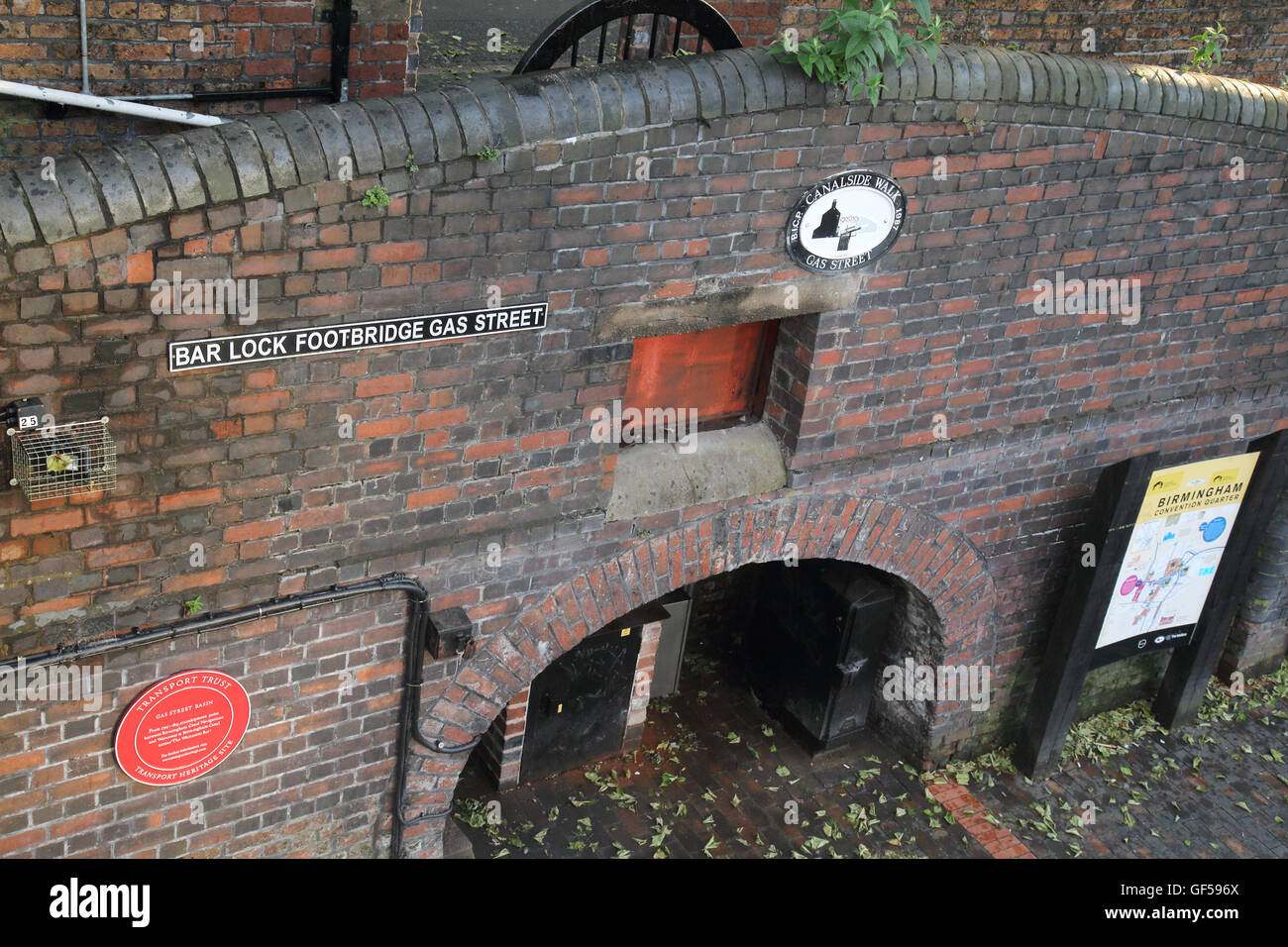 Birmingham Canal Gas Street Bridge Stock Photo Alamy