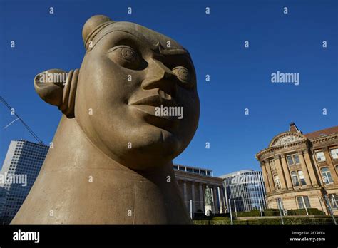 Birmingham City Council House And Guardian Statue Victoria Square