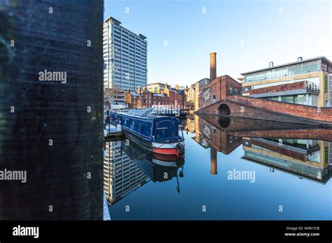 Canal Waterfront From Canal House Bridge St Birmingham Stock Photo Alamy