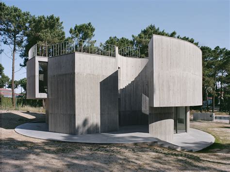 Double O Studio Built Trefoil House With Circular And Hexagonal Layout