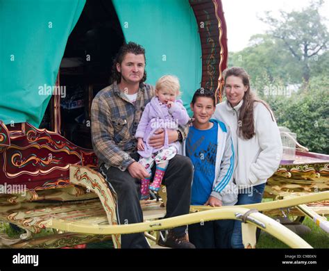 Gypsies Gypsy History Irish Lifestyle Male Romani Romany Traveller Hi Res Stock Photography And