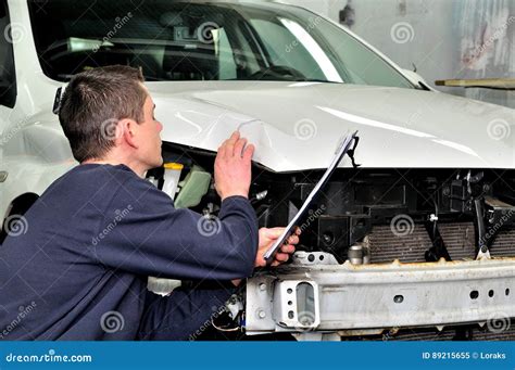 Insurance Inspector At Work Stock Image Image Of Bumper Agent 89215655