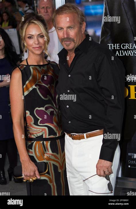 Kevin Costner Amp 39 S Wife Christine Files For Divorce After 18 Years Of Marriage Reportwire