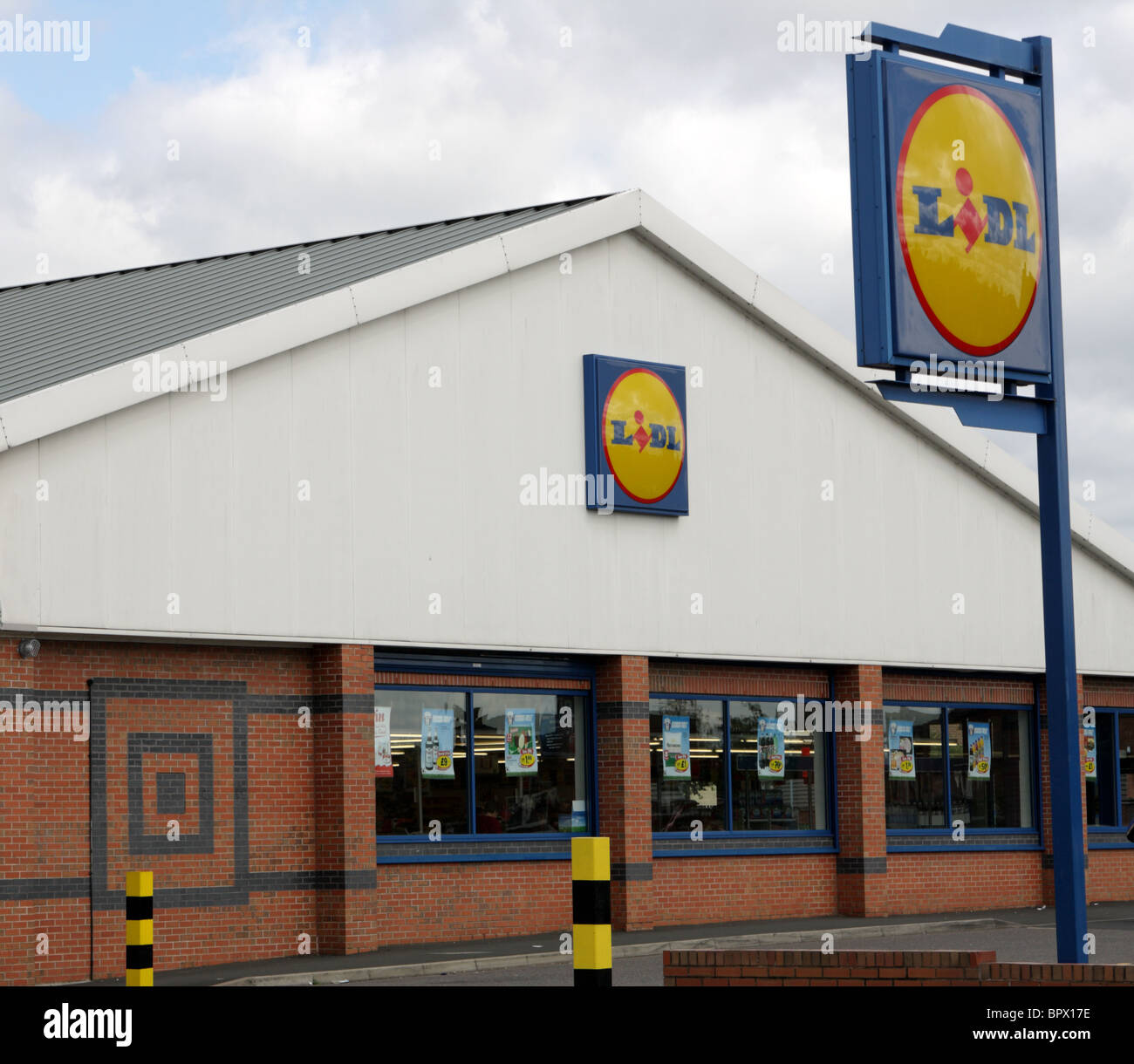 Lidl Kitts Green 317 Mackadown Lane Birmingham B33 0Ng Uk Ev Station