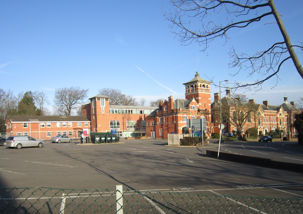 Main Town Hall Car Park Reigate Reigate England Ev Station