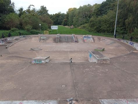 This Is My Nearest Skate Park What Should I Learn First R Rollerskating