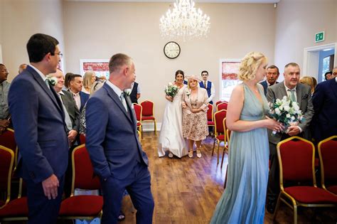 Tony Morrison Photographer Wedding At West Bridgeford Registry Office