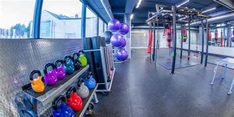 Unleash Your Fitness: 7 Pro Gyms In Bham Now